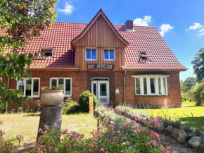 Hof Appelbue - Urlaub in zwei Ferienwohnungen im Storchendorf Bergenhusen, Bergenhusen